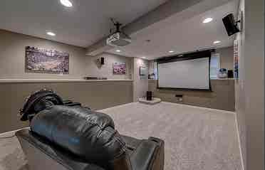Seeking Clean, Respectful Roommate