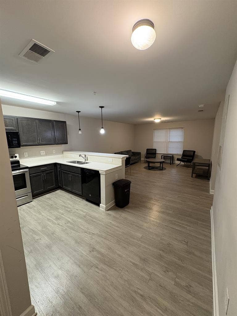 Sub-leasing 1 bedroom!