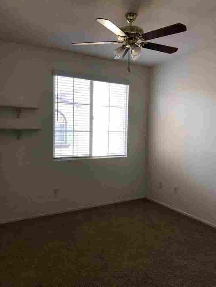 2bedrooms in a town home Oceanside