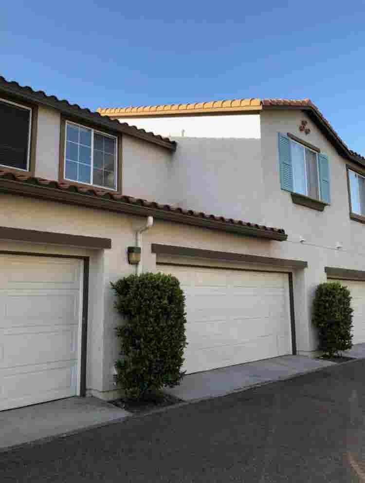 2bedrooms in a town home Oceanside