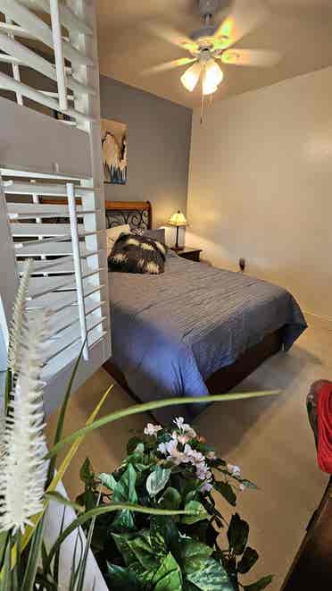 Furnished room with pvt. bathroom.