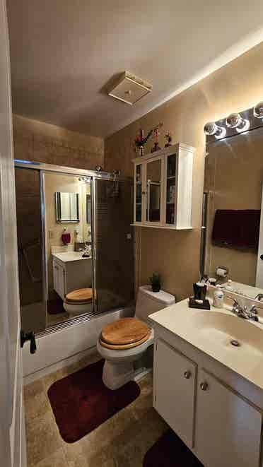 Furnished room with pvt. bathroom.