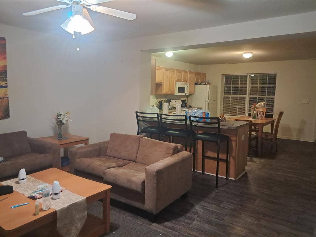 Looking for someone to sublease.