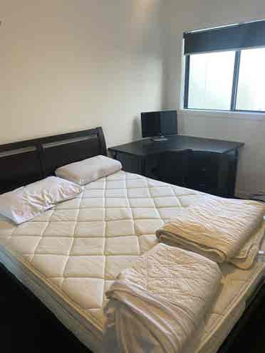Bright room in Everton Park