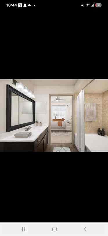 Luxury Waterfront 2 Master room