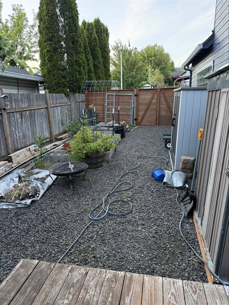 Medium sized room with private bath
