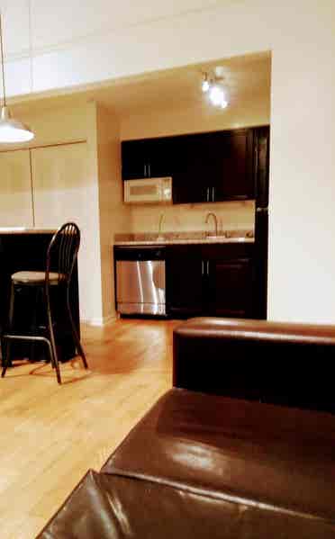 looking for 1 or 2 roomates co-oed