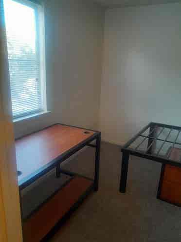 looking for 1 or 2 roomates co-oed