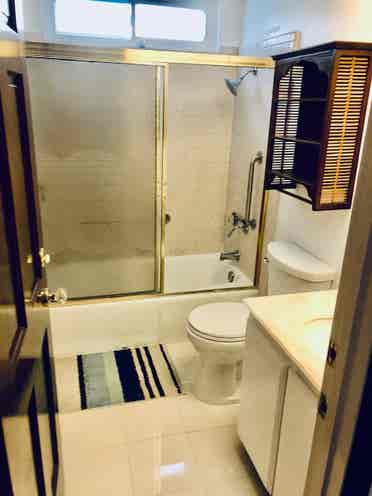Cozy Furn. Room,Priv Entry,Move Now