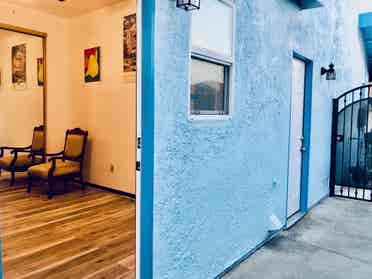 Cozy Furn. Room,Priv Entry,Move Now