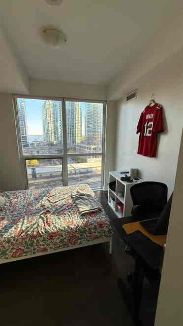 Sunny Luxury Downtown Condo