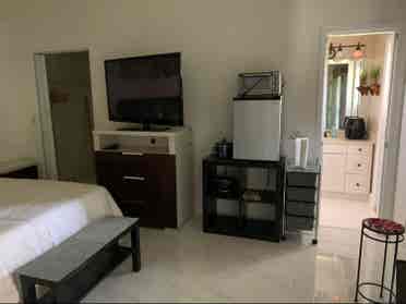 Private room to rent