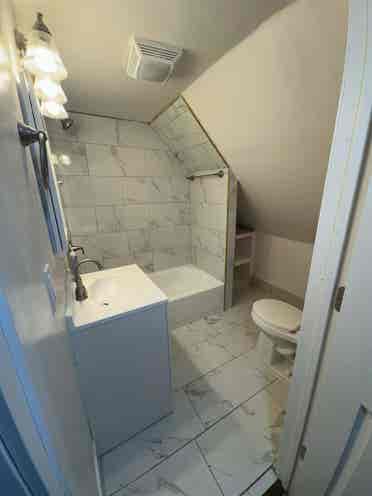 3rd floor for rent