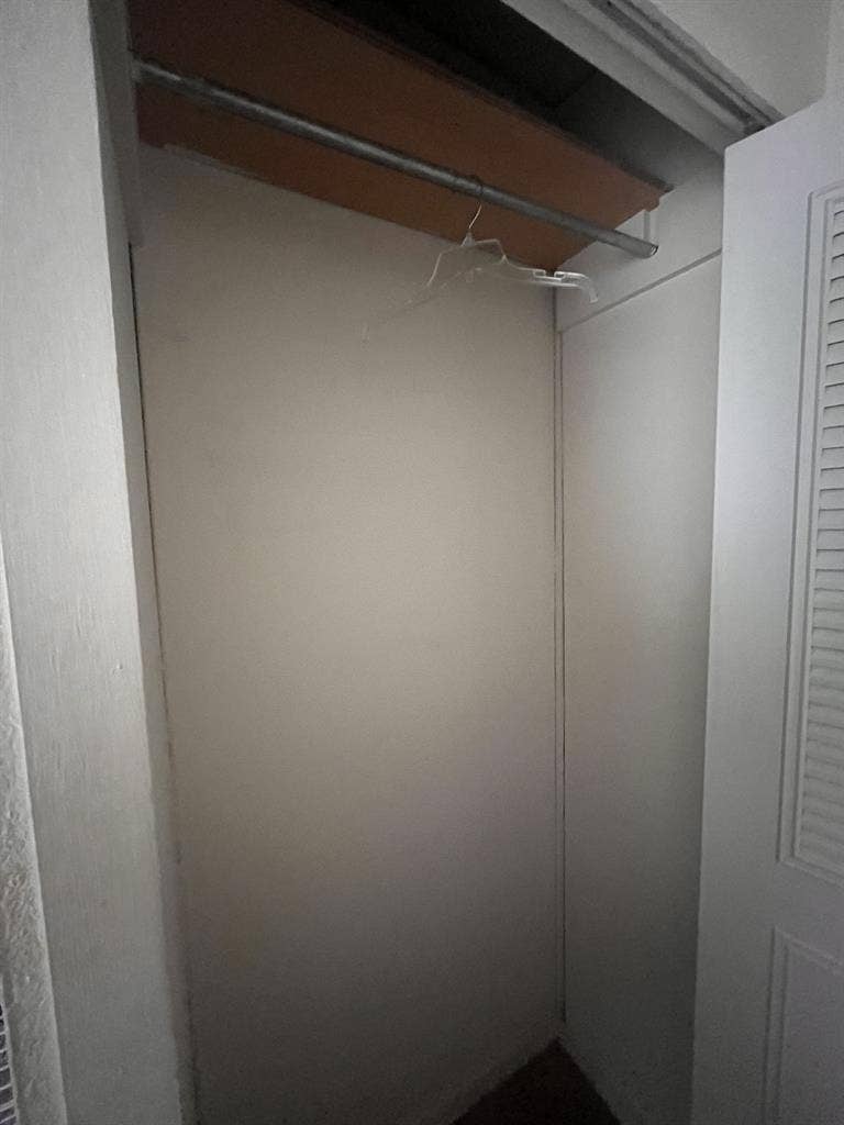 Puffton Upstairs Single Unit