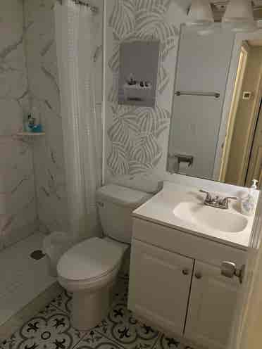 I’m looking for a roommate