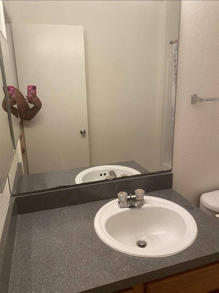Need A Clean Loveable Roommate