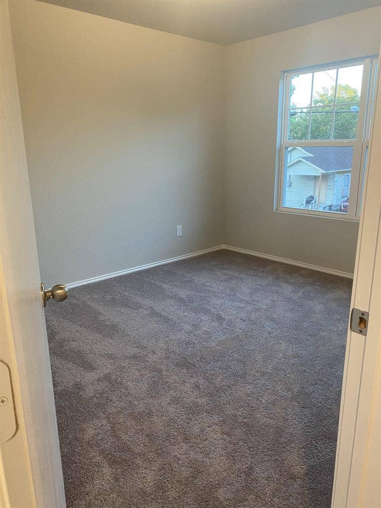 Bedroom in New House near Downtown!