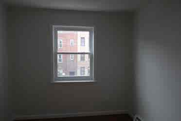 Room for Rent - Woodside NY