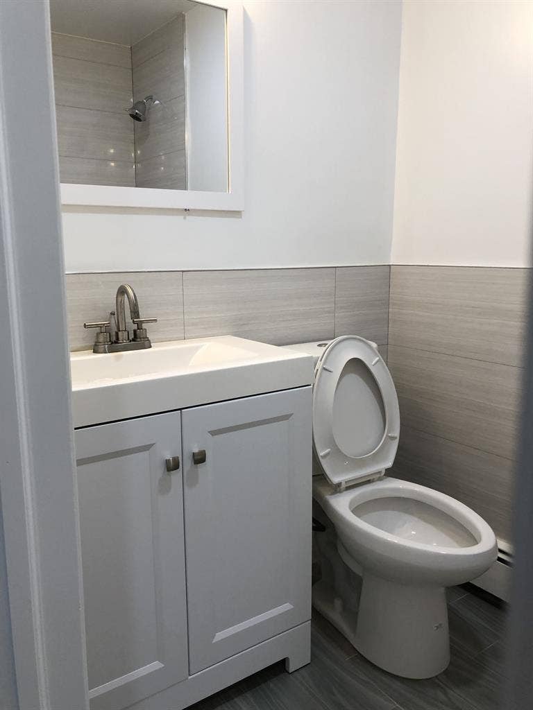 Room for Rent - Woodside NY