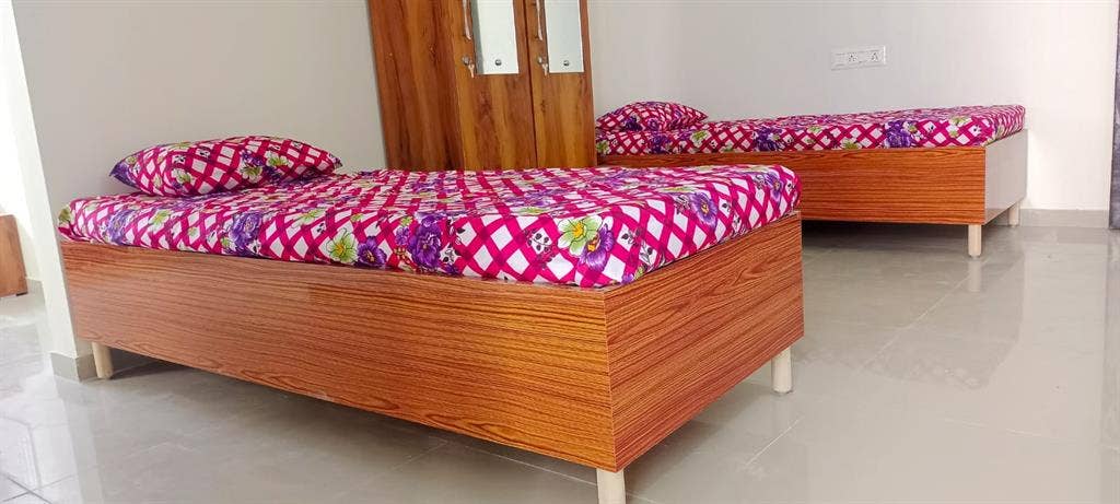 Sharing Flat available