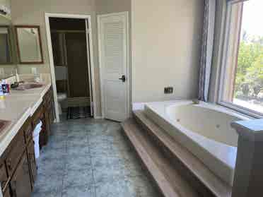 2 rooms to rent in Riverside