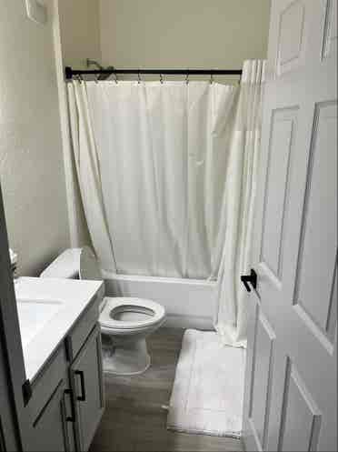 Room and Bathroom for rent