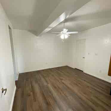 Room for rent utilities included!