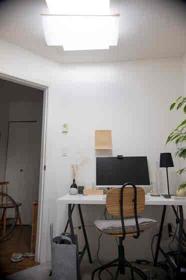 bright BDRM in cozy kits apt.