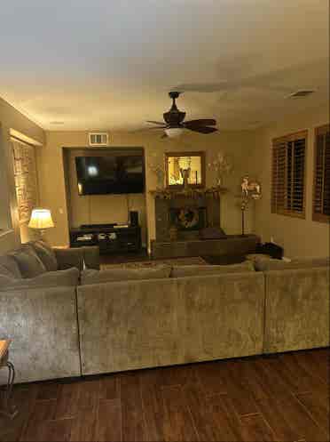 Private Downstairs Room Quiet Home