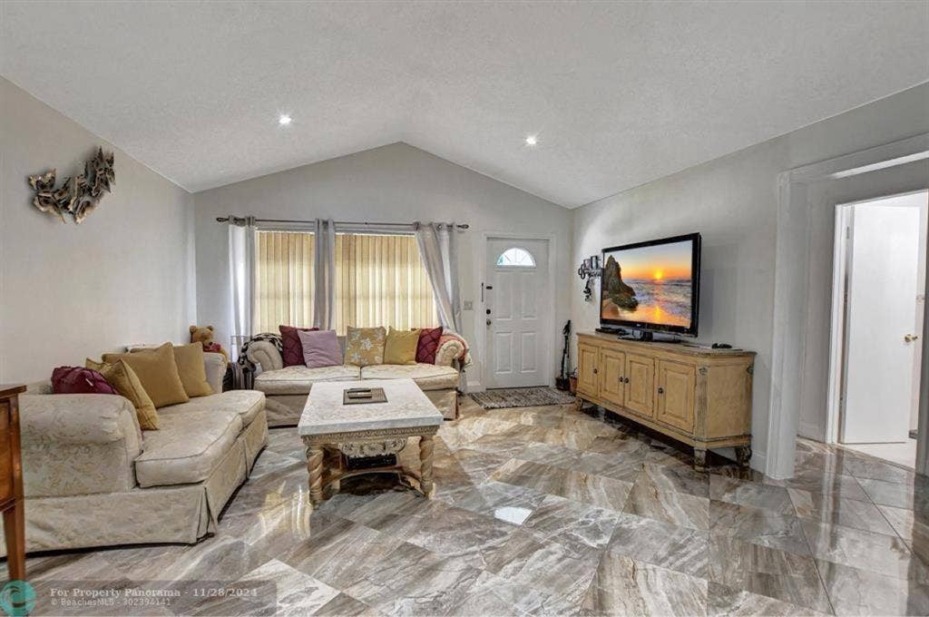 Private Room for rent - $/m