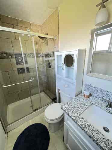 Amazing Room!! Private Bathroom!