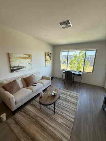 Upscale 
Room in Fremont