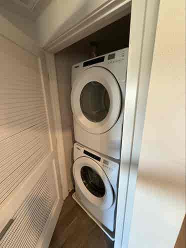 Upscale 
Room in Fremont