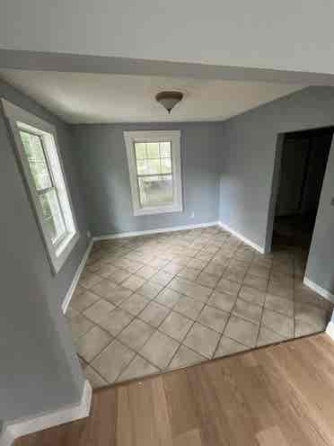 Renovated Two Bed In Riverside!