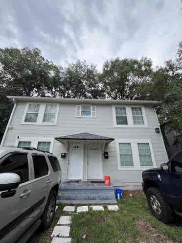 Renovated Two Bed In Riverside!