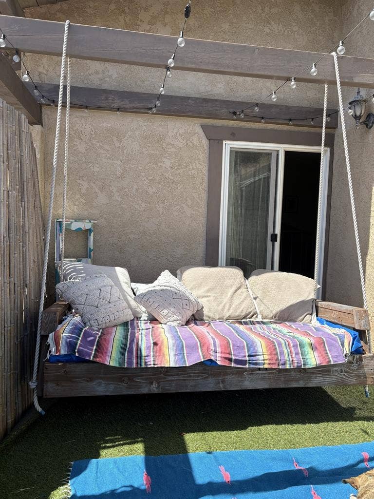 Room for rent- close to beach