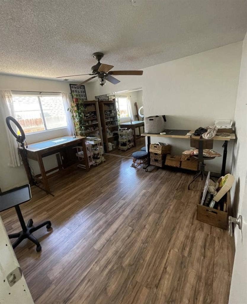 Room for rent- close to beach
