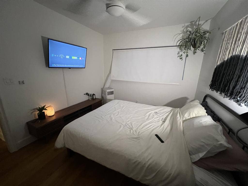 Room for rent in prime location!