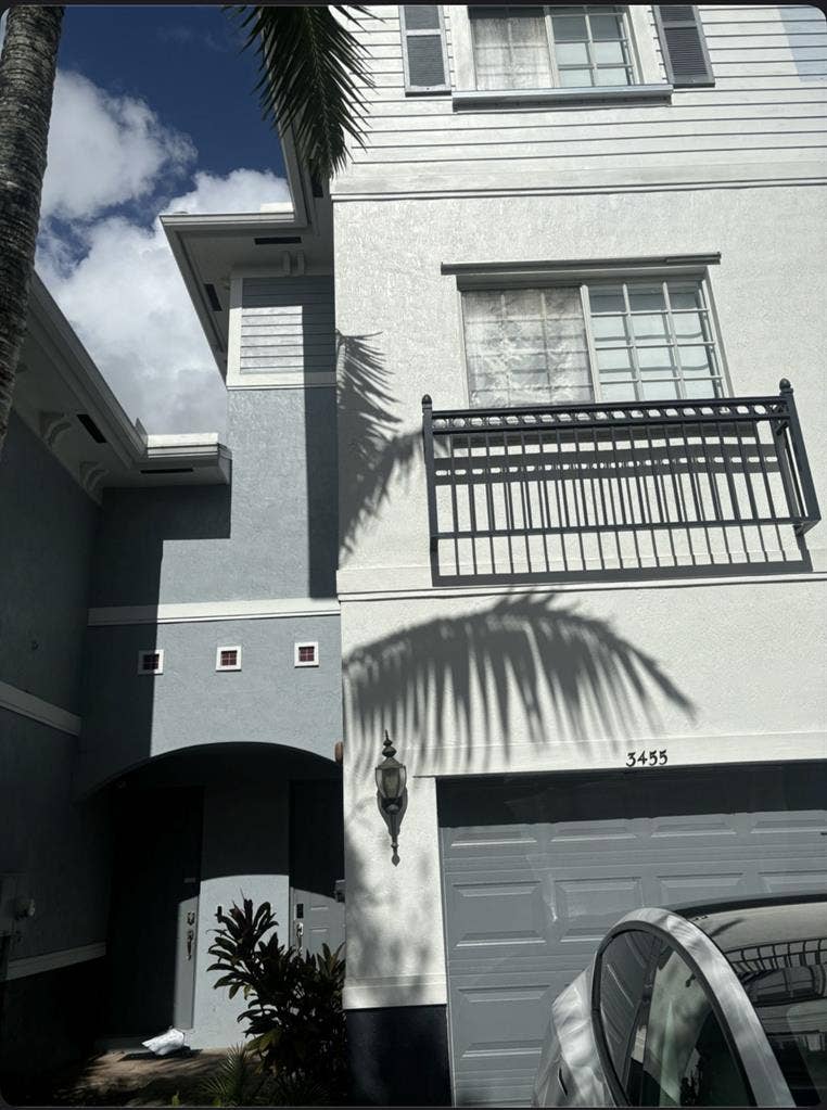 2 Fully Furnished Rooms for Rent!