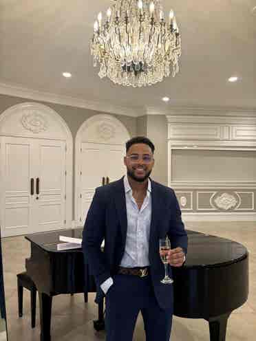 2 Fully Furnished Rooms for Rent!
