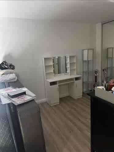 Room for rent with shared bathroom