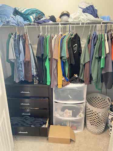 Upstairs Furnished 1 BR Apt w/ Bath