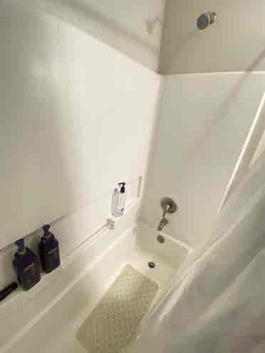 Upstairs Furnished 1 BR Apt w/ Bath