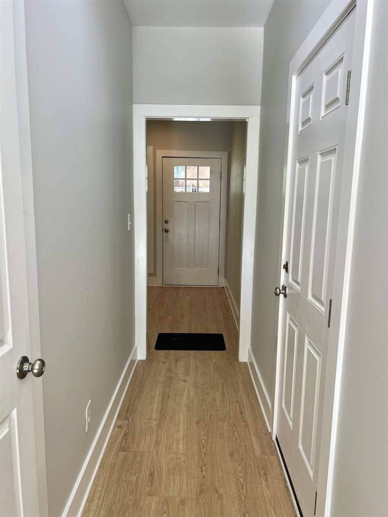 Private bdrm w priv bath-util incl