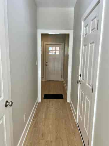 Private bdrm w priv bath-util incl