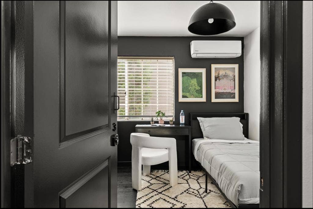 private Room Near UCLA