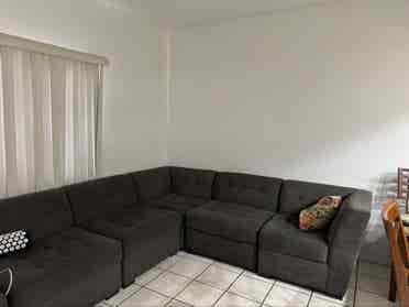 1 room for rent in 3br apartments