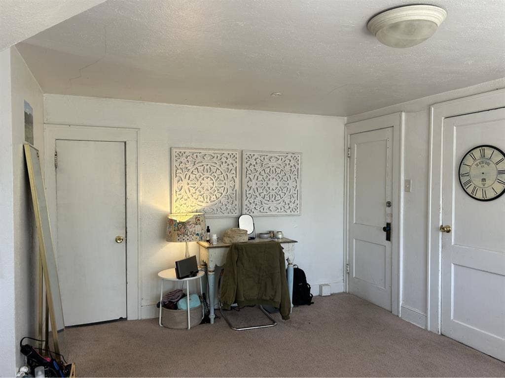 Bedroom for sublease