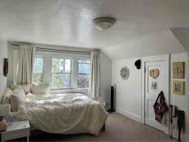 Bedroom for sublease