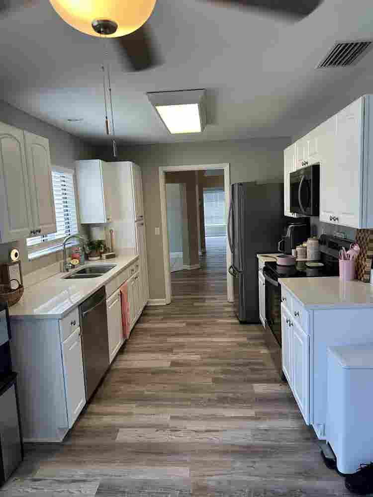 Room for immediate move in